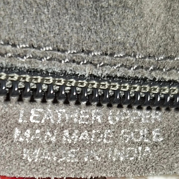 Diba Sophia Grey Suede Ankle Boots Gold Button Accent Zip Inside Mid Heel 9.5 - Picture 4 of 14